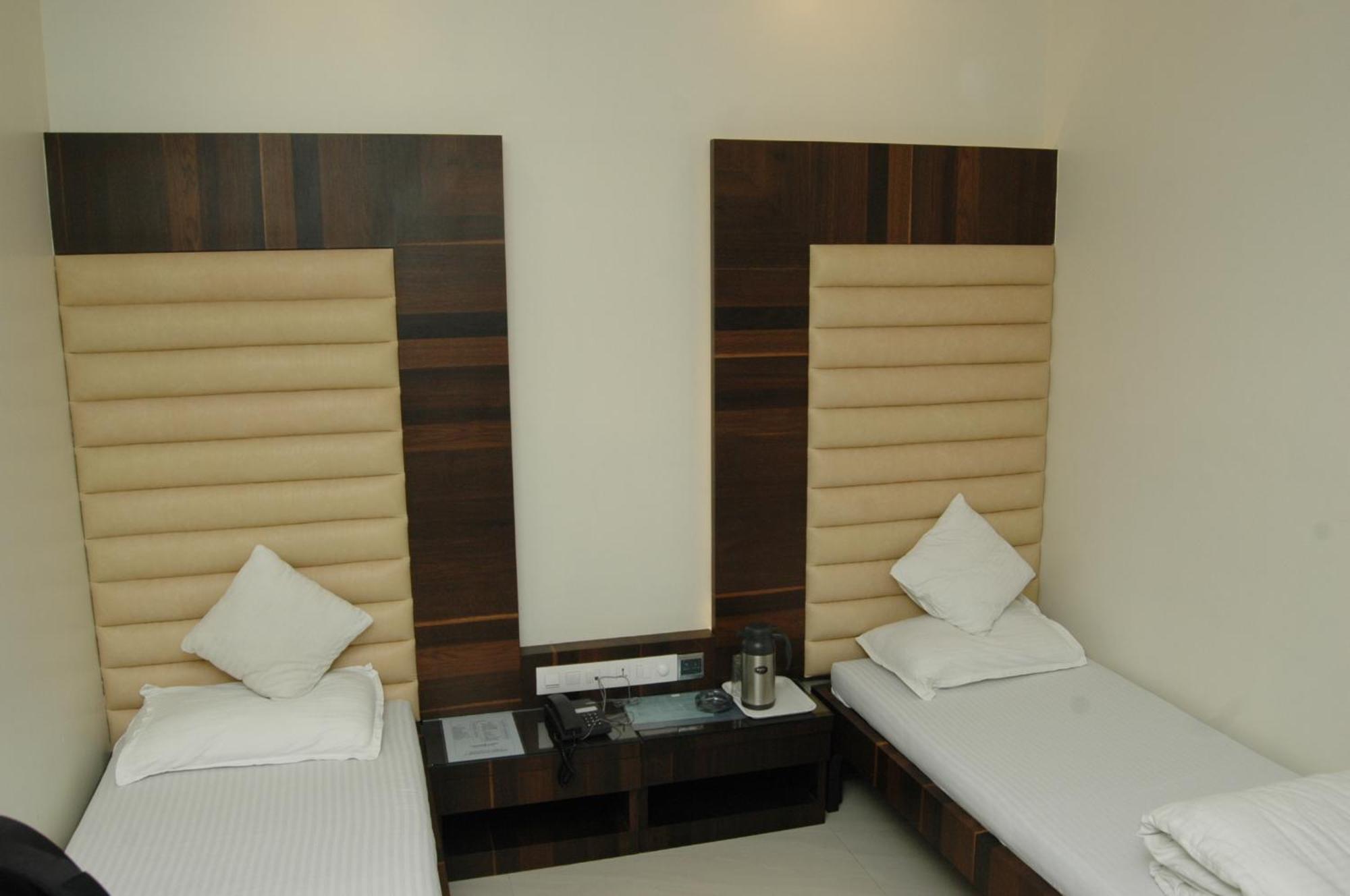 Hotel Causeway, Colaba — Photos 3